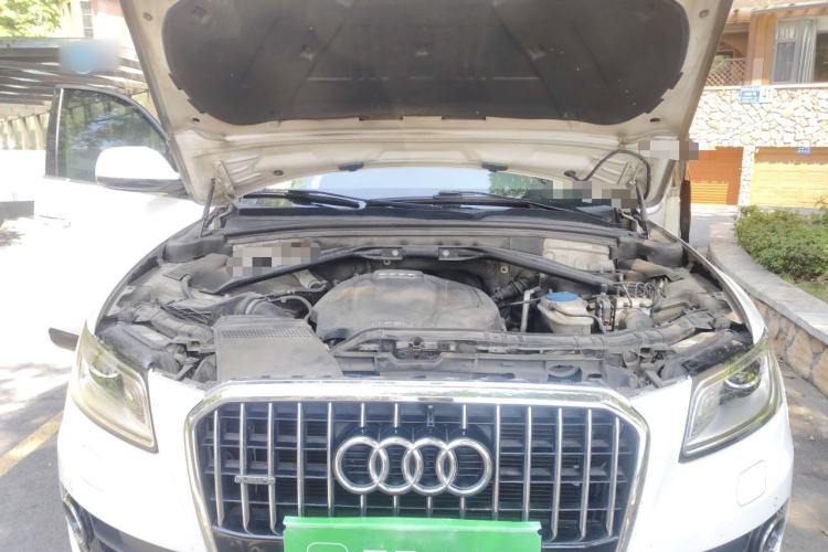 Used Audi Q5 2017 40 TFSI Technology Edition Engine Bay