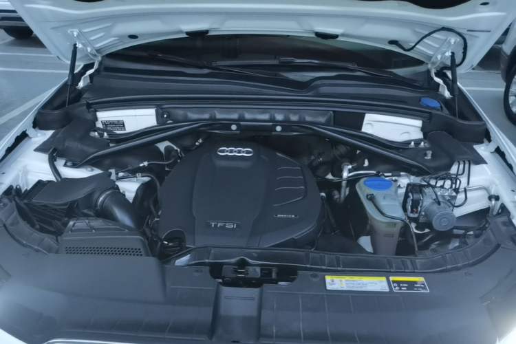Used Audi Q5 2017 Plus 40 TFSI Technology Model Engine Bay