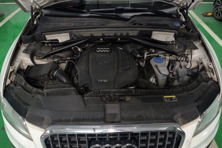 Used Audi Q5 2017 Plus 40 TFSI Technology Model Engine Bay