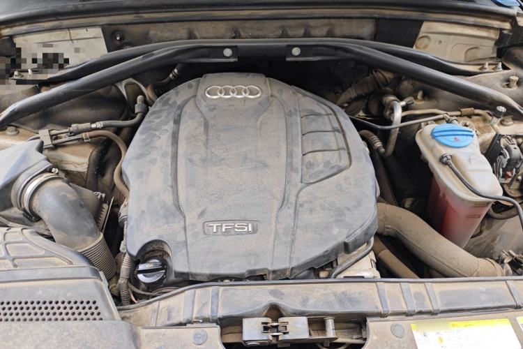 Used Audi Q5 2017 Plus 40 TFSI Ambition Model Engine Bay