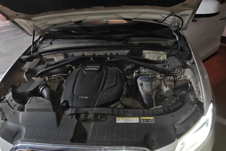 Used Audi Q5 2017 40 TFSI Ambition Edition Engine Bay
