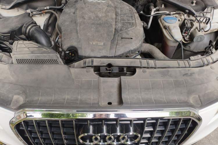 Used Audi Q5 2017 40 TFSI Ambition Edition Engine Bay