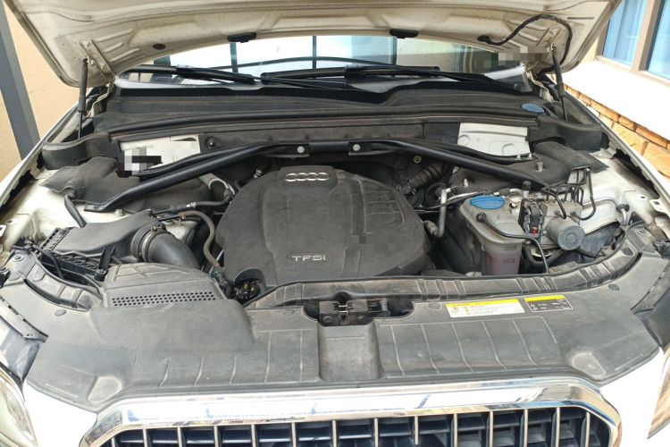 Used Audi Q5 2017 40 TFSI Ambition Edition Engine Bay