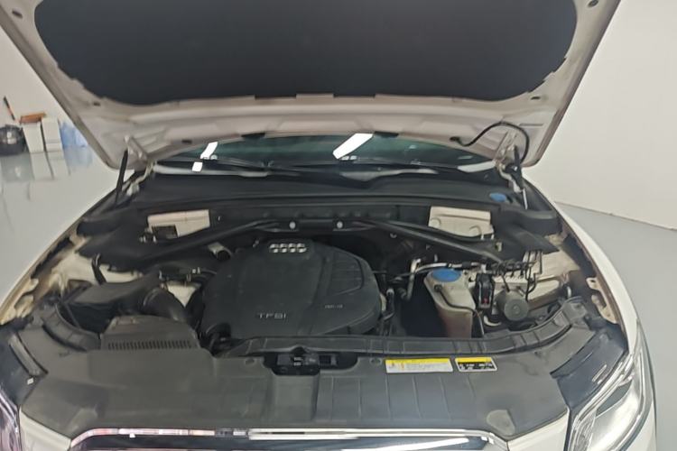Used Audi Q5 2017 Plus 40 TFSI Technology Model Engine Bay