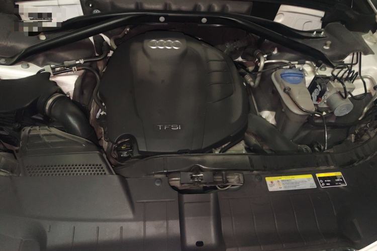 Used Audi Q5 2017 40 TFSI Luxury Model Engine Bay
