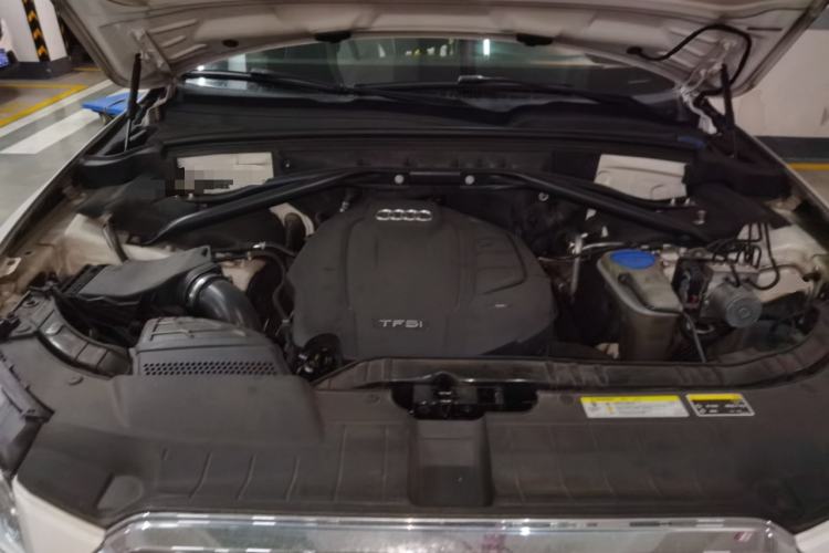Used Audi Q5 2017 40 TFSI Technology Edition Engine Bay