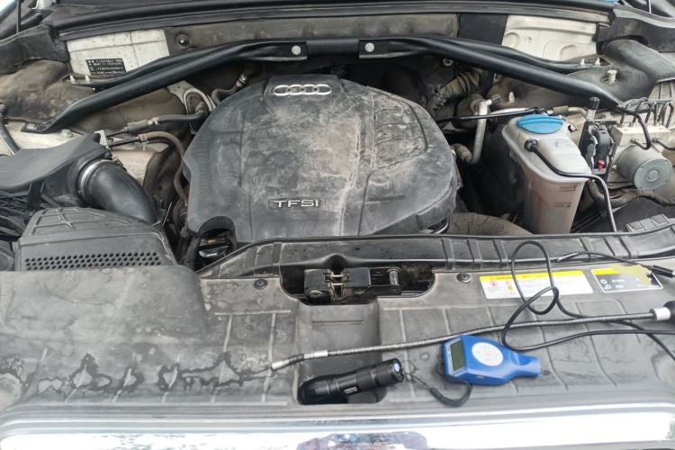 Used Audi Q5 2017 Plus 40 TFSI Technology Model Engine Bay