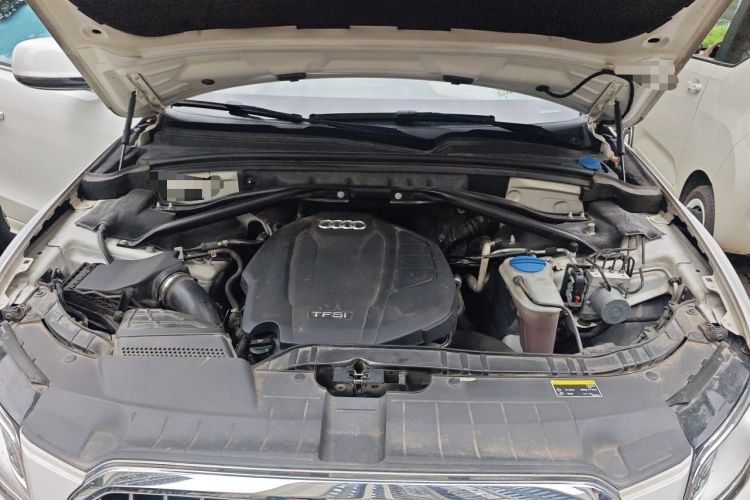 Used Audi Q5 2017 40 TFSI Dynamic Edition Engine Bay