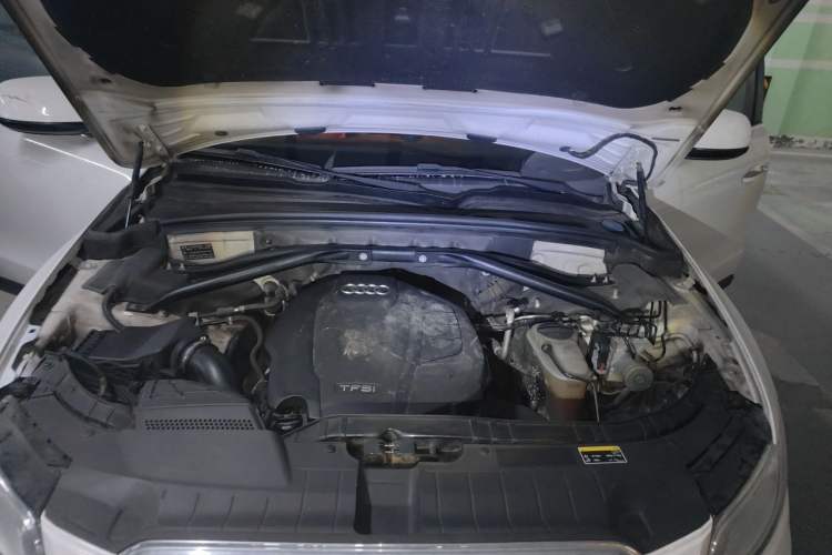 Used Audi Q5 2017 40 TFSI Ambition Edition Engine Bay