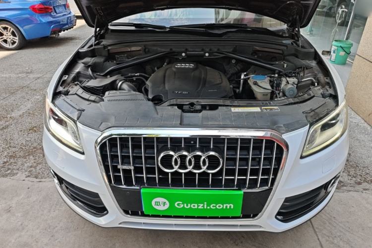 Used Audi Q5 2017 40 TFSI Technology Edition Engine Bay