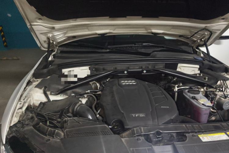 Used Audi Q5 2017 40 TFSI Technology Edition Engine Bay
