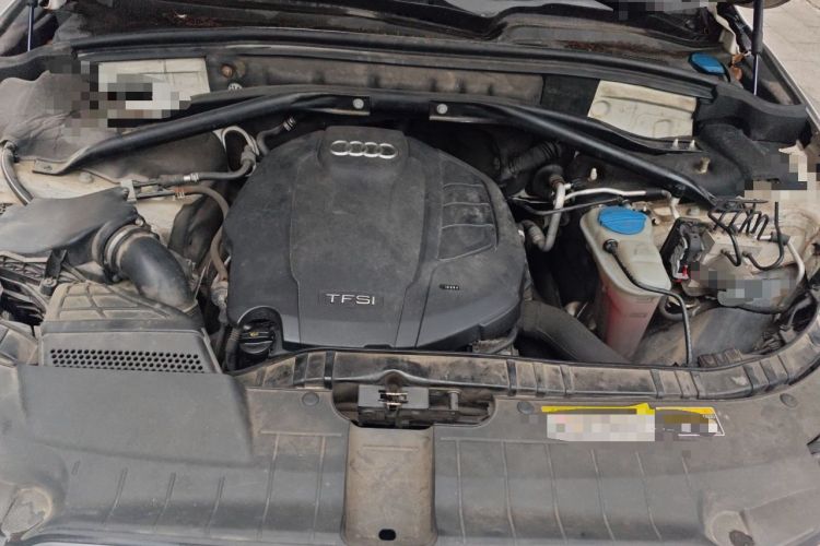 Used Audi Q5 2017 Plus 40 TFSI Ambition Model Engine Bay