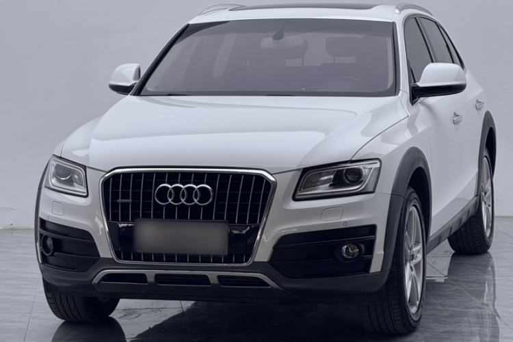 Used Audi Q5 2017 Plus 40 TFSI Technology Model Exterior 1