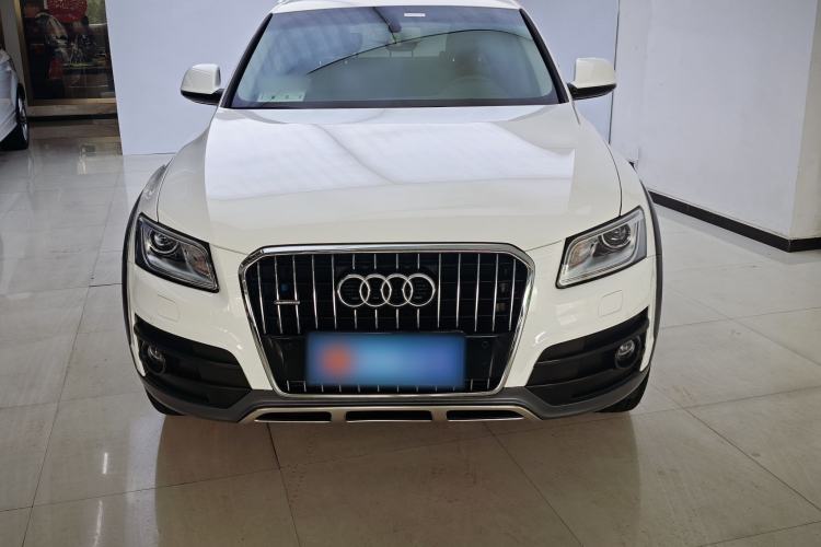 Used Audi Q5 2017 Plus 40 TFSI Technology Model Exterior 1