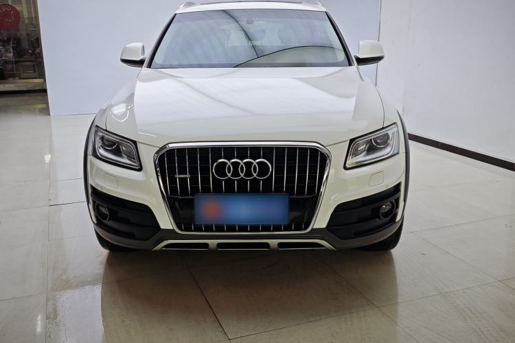 Used Audi Q5 2017 Plus 40 TFSI Technology Model Exterior 1