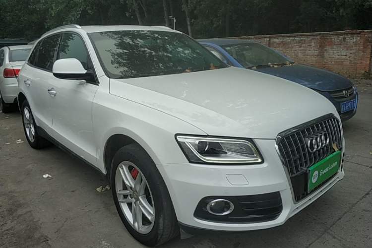 Used Audi Q5 2017 40 TFSI Comfort Model Exterior 1