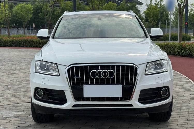 Used Audi Q5 2017 40 TFSI Comfort Model Exterior 1