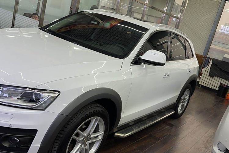 Used Audi Q5 2017 Plus 40 TFSI Technology Model Exterior 1