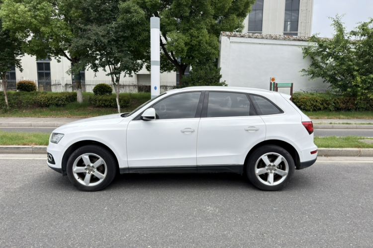 Used Audi Q5 2017 40 TFSI Ambition Edition Exterior 11