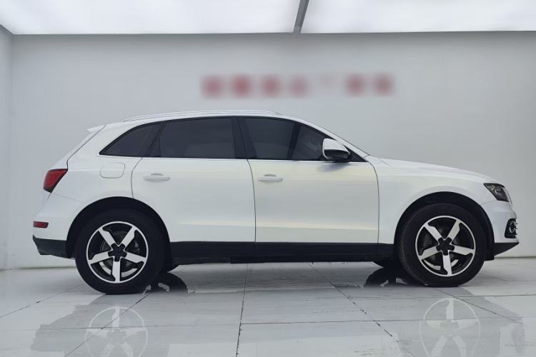 Used Audi Q5 2017 40 TFSI Ambition Edition Exterior 2