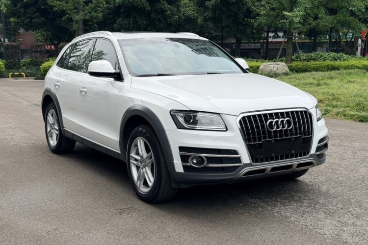 Used Audi Q5 2017 Plus 40 TFSI Technology Model Exterior 2