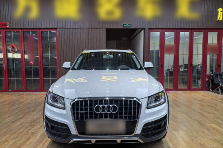 Used Audi Q5 2017 Plus 40 TFSI Technology Model Exterior 2