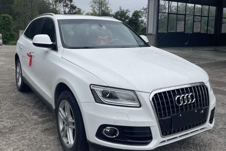 Used Audi Q5 2017 40 TFSI Technology Edition Exterior 2