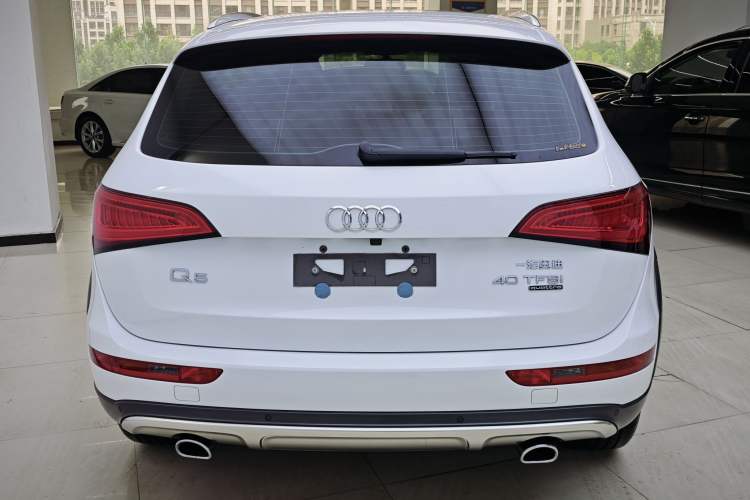Used Audi Q5 2017 Plus 40 TFSI Technology Model Exterior 2