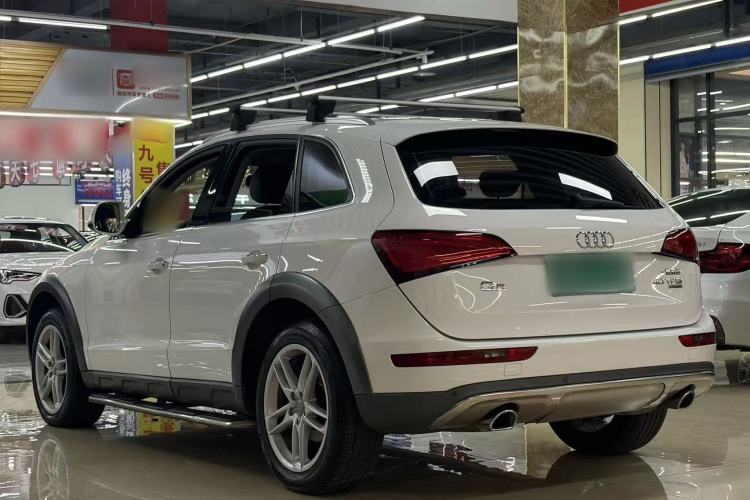 Used Audi Q5 2017 Plus 40 TFSI Technology Model Exterior 2
