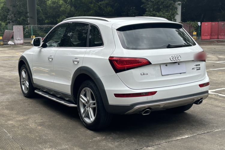 Used Audi Q5 2017 Plus 40 TFSI Technology Model Exterior 3