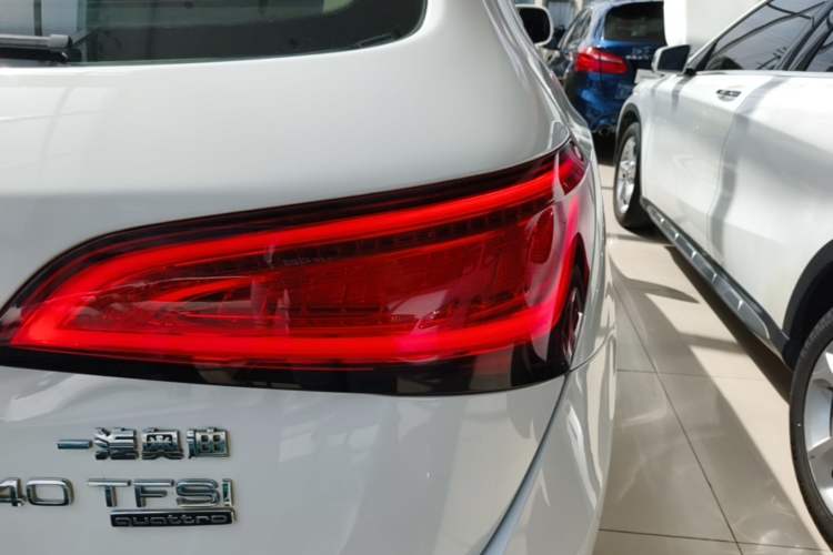 Used Audi Q5 2017 40 TFSI Technology Edition Exterior 3