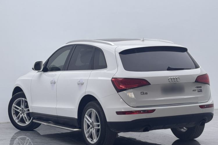 Used Audi Q5 2017 40 TFSI Comfort Model Exterior 3