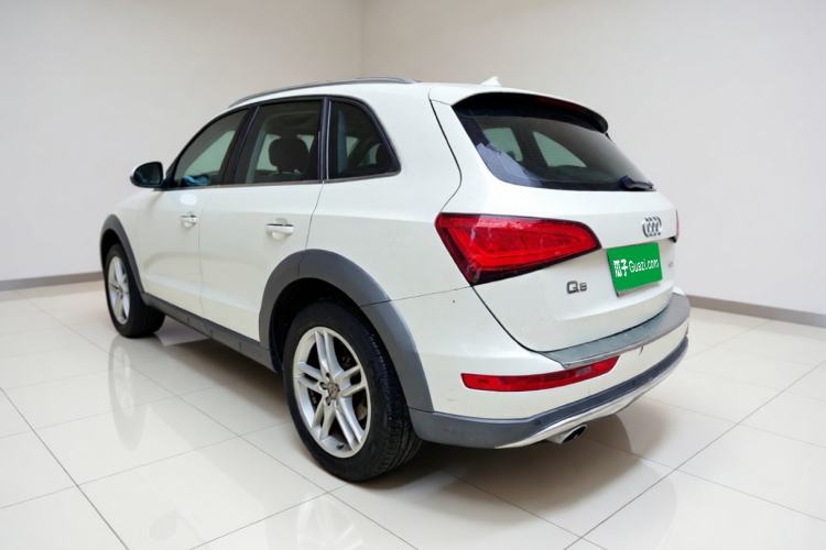 Used Audi Q5 2017 Plus 40 TFSI Technology Model Exterior 3