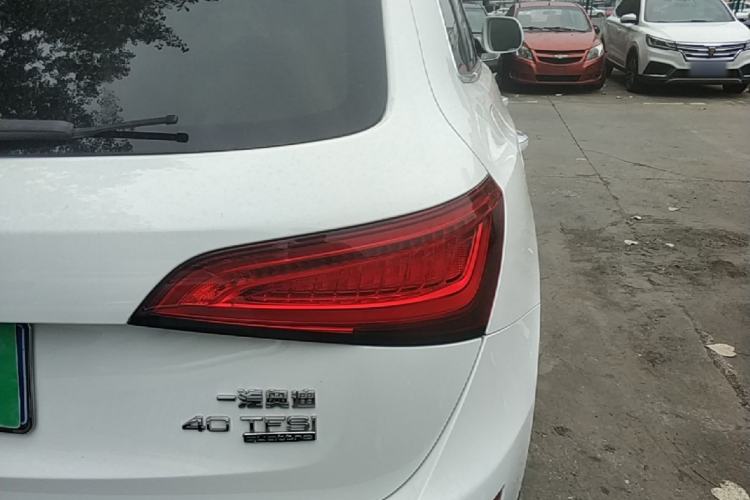 Used Audi Q5 2017 40 TFSI Comfort Model Exterior 3