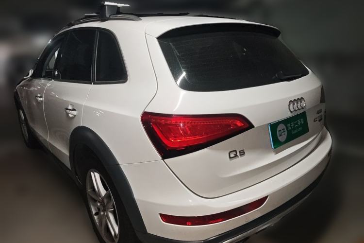 Used Audi Q5 2017 Plus 40 TFSI Technology Model Exterior 3