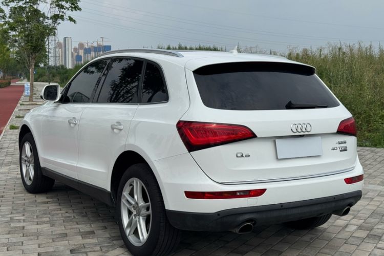 Used Audi Q5 2017 40 TFSI Comfort Model Exterior 3