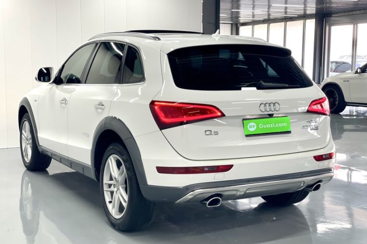 Used Audi Q5 2017 Plus 40 TFSI Technology Model Exterior 3