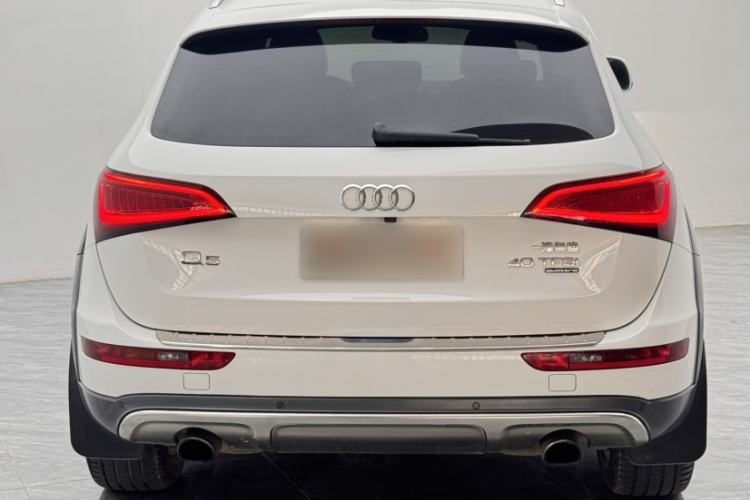 Used Audi Q5 2017 Plus 40 TFSI Comfort Model Exterior 3