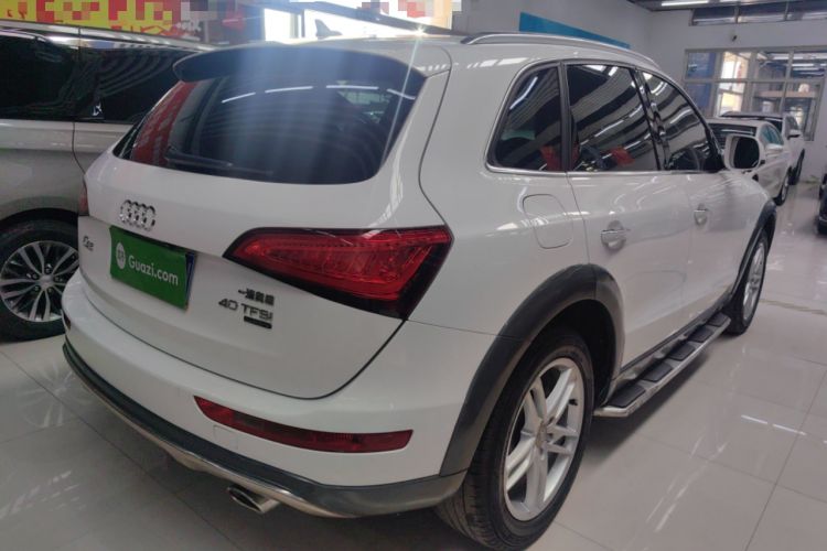 Used Audi Q5 2017 Plus 40 TFSI Technology Model Exterior 3