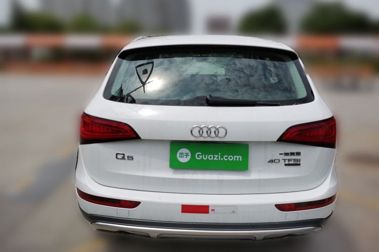 Used Audi Q5 2017 Plus 40 TFSI Technology Model Exterior 4