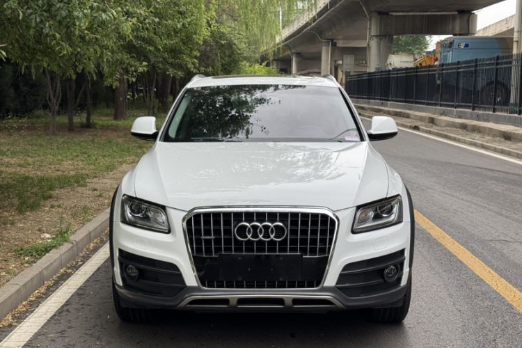 Used Audi Q5 2017 Plus 40 TFSI Technology Model Exterior 5