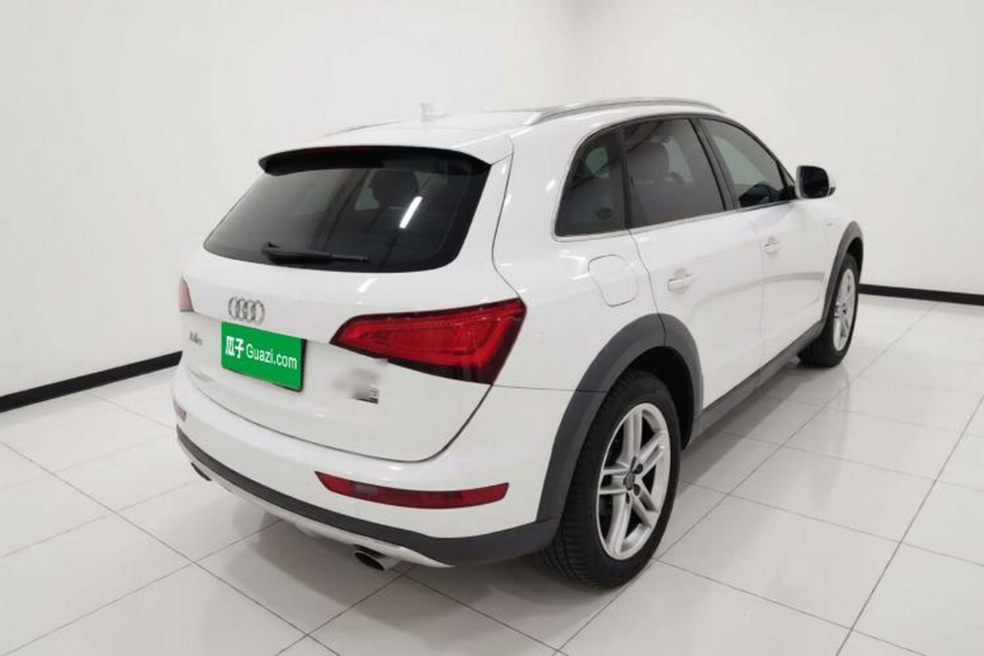 Used Audi Q5 2017 Plus 40 TFSI Technology Model Exterior 5