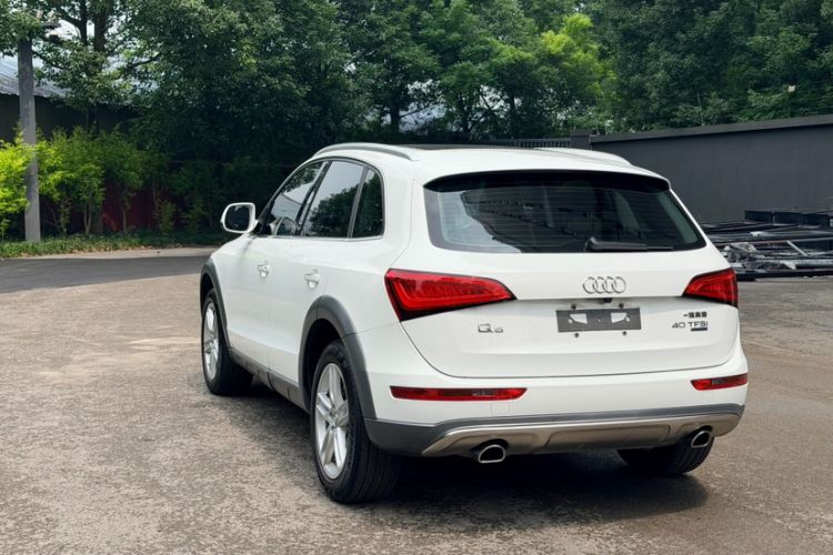 Used Audi Q5 2017 Plus 40 TFSI Technology Model Exterior 6