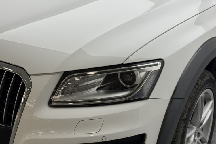 Used Audi Q5 2017 Plus 40 TFSI Technology Model Exterior 6