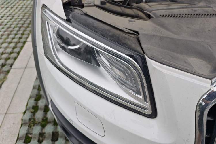 Used Audi Q5 2017 Plus 40 TFSI Technology Model Exterior 6