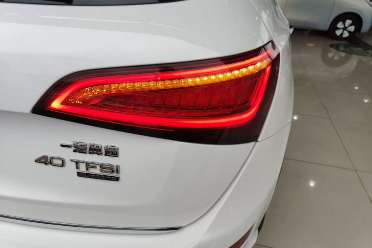 Used Audi Q5 2017 40 TFSI Dynamic Edition Exterior 6