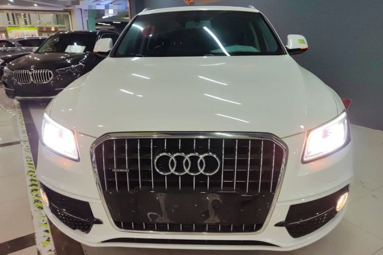 Used Audi Q5 2017 Plus 40 TFSI Ambition Model Front