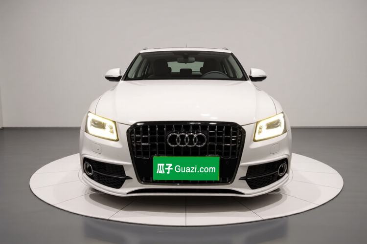 Used Audi Q5 2017 Plus 40 TFSI Ambition Model Front