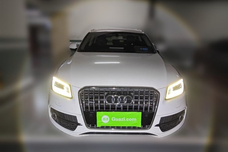 Used Audi Q5 2017 Plus 40 TFSI Ambition Model Front
