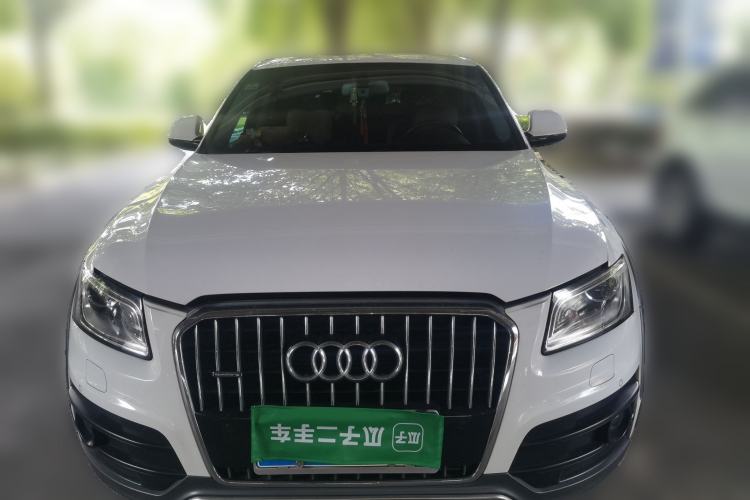 Used Audi Q5 2017 Plus 40 TFSI Comfort Model Front